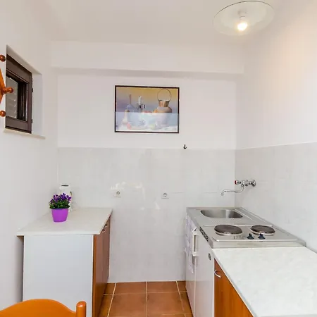 & Mihajica- Comfort With Balcony And Sea View Apartamento *