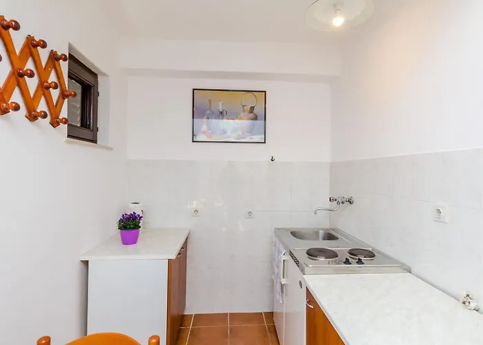 & Mihajica- Comfort With Balcony And Sea View Apartamento *