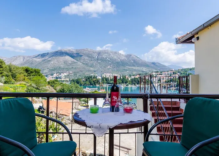 & Mihajica- Comfort With Balcony And Sea View Cavtat