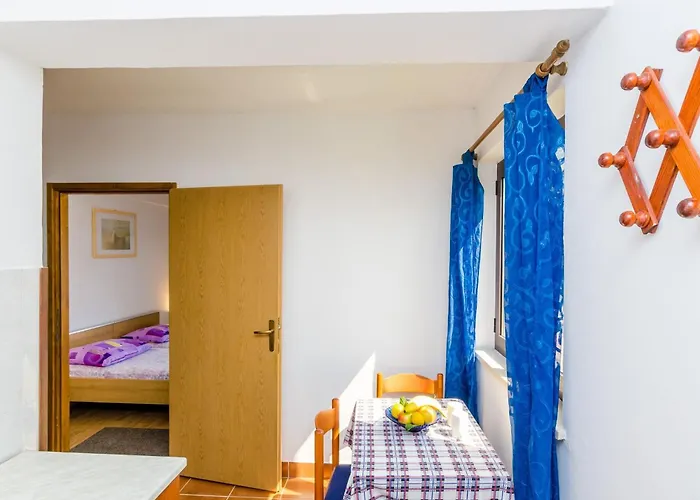 Apartamento & Mihajica- Comfort With Balcony And Sea View